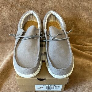NWT Gray Slip-On Shoes Sz 9